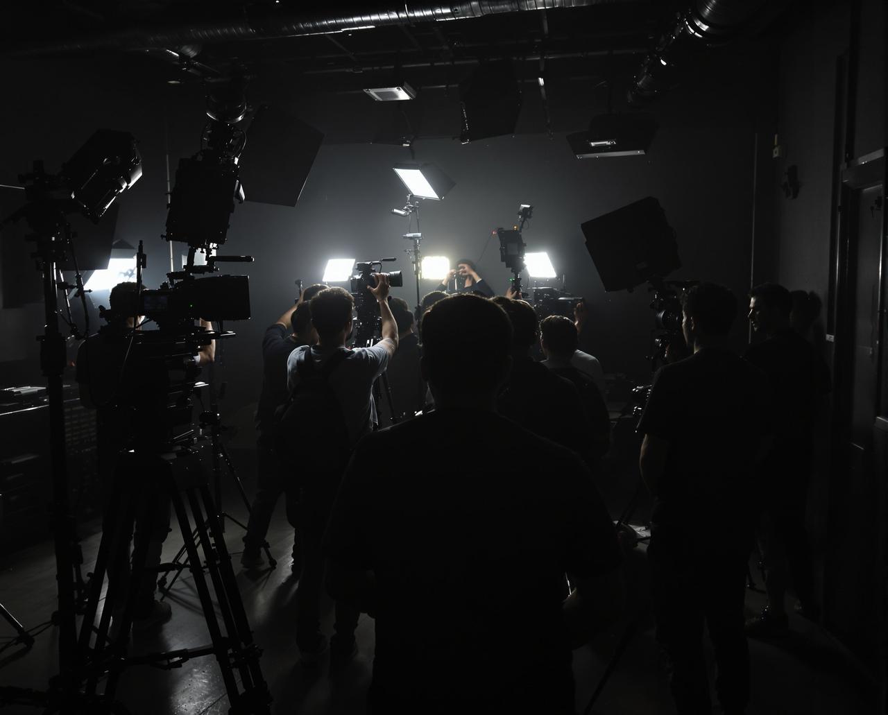 日本电影av制作现场